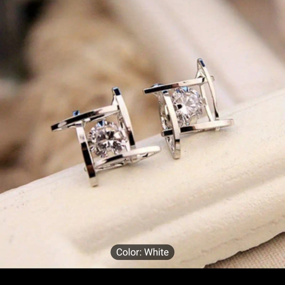 🌟🌟NEW🌟🌟EXQUISITE!! Hollow Square CZ Earrings in SILVER Plating